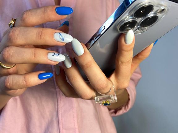 113 Nail, интерьер