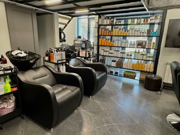Academy Color, интерьер