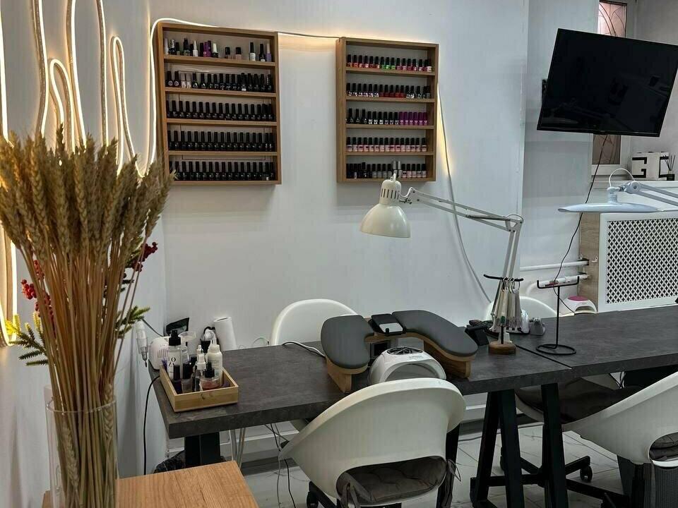 Alana Lune Nail studio, интерьер
