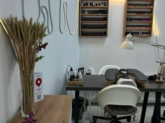 Alana Lune Nail studio, интерьер