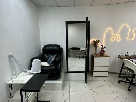 Alana Lune Nail studio, интерьер