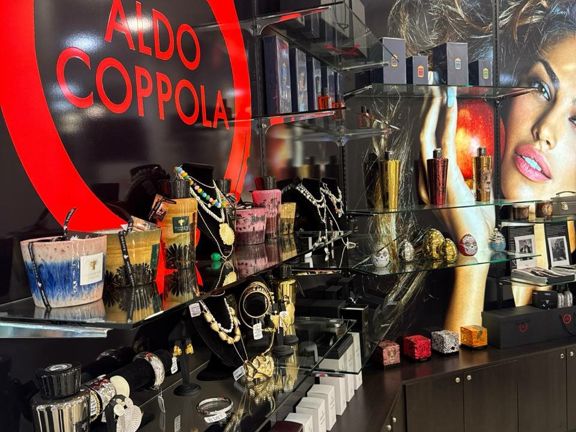 Aldo Coppola, интерьер