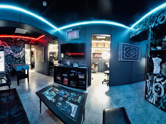 Artkomtattoo Studio, интерьер