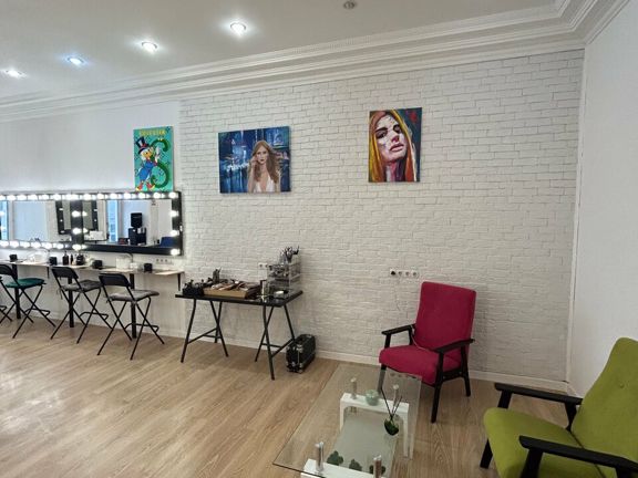 Beauty and Make Up Center, интерьер