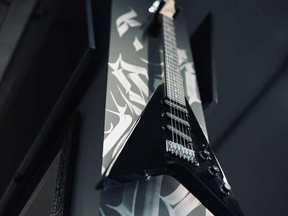 Black Rose Tattoo, интерьер