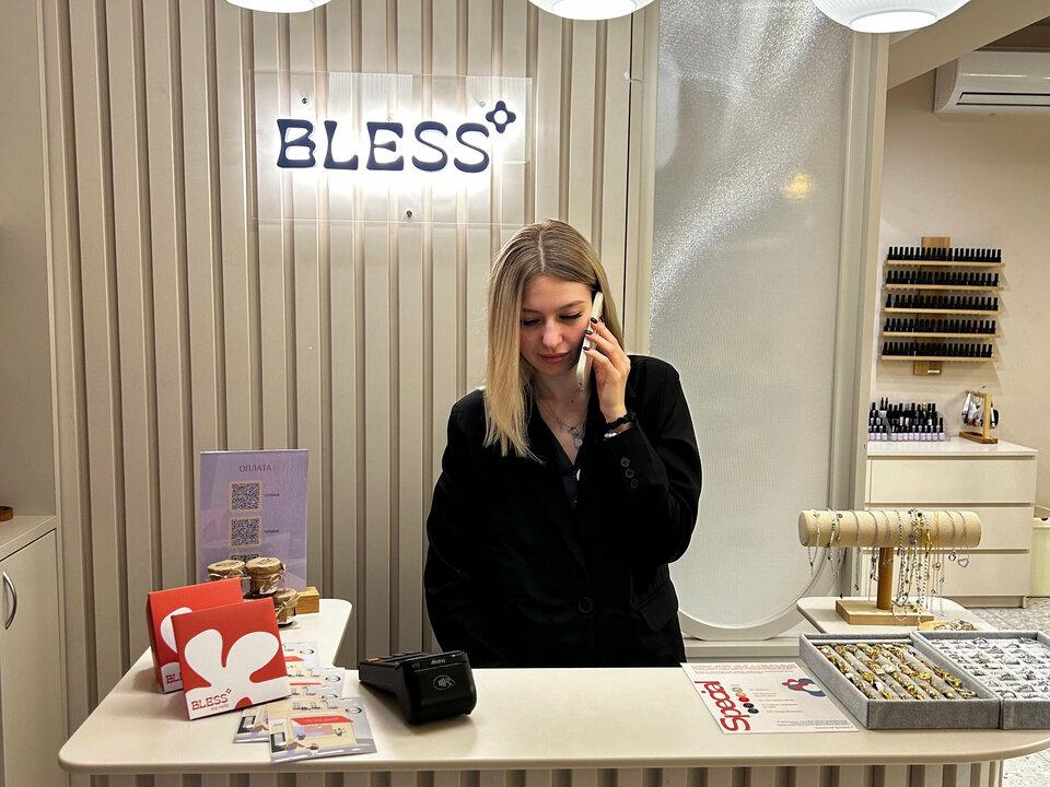 Bless My Nails, интерьер