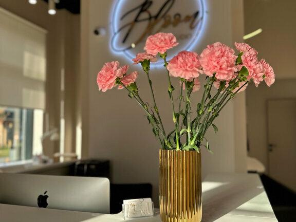 Bloom, интерьер