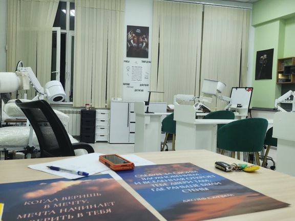Боги красоты, интерьер