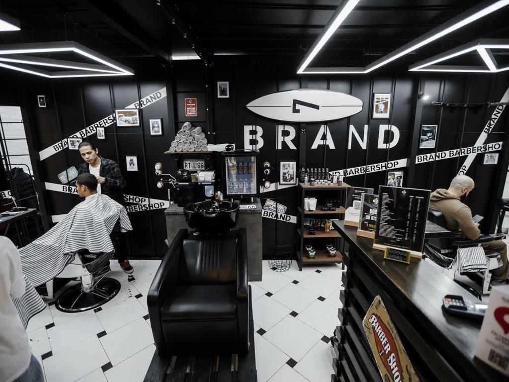 Brand, интерьер