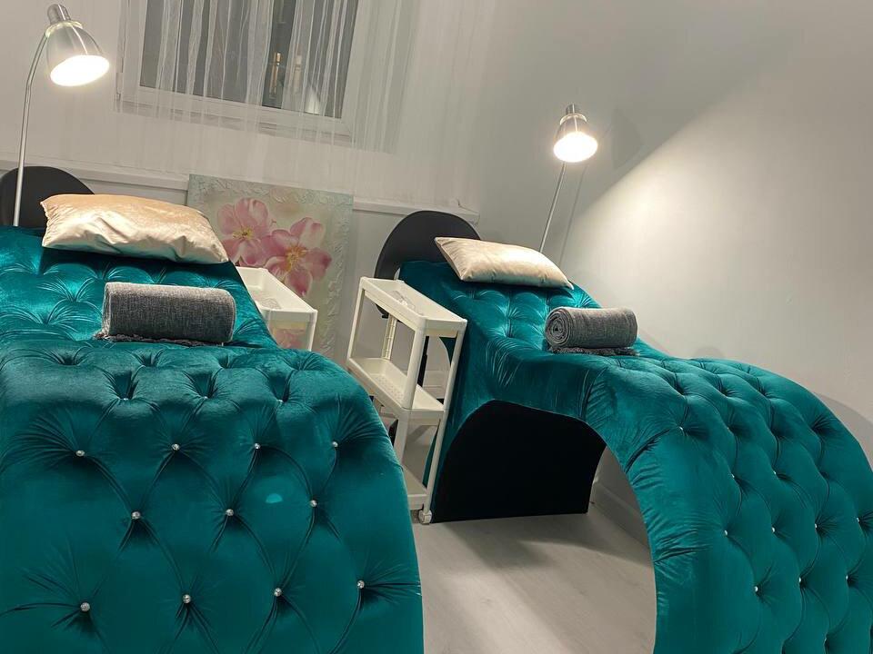 Breezy Nails, интерьер