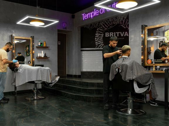 Britva, интерьер