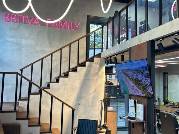 Britva, интерьер