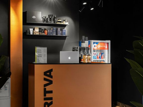 Britva, интерьер
