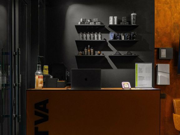 Britva, интерьер