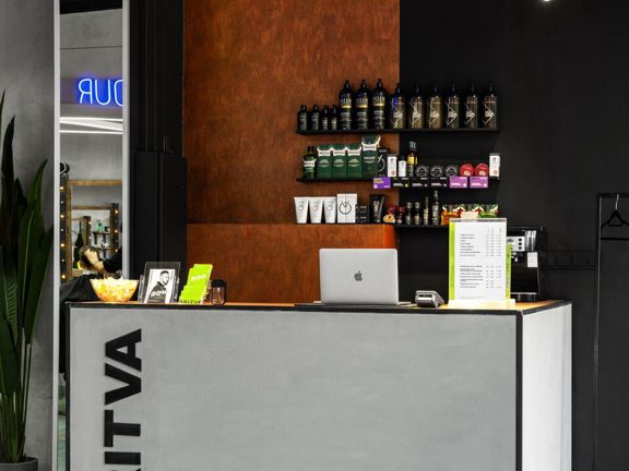 Britva, интерьер