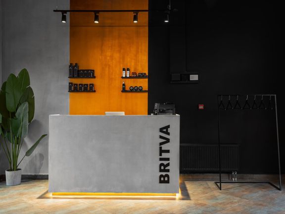 Britva, интерьер