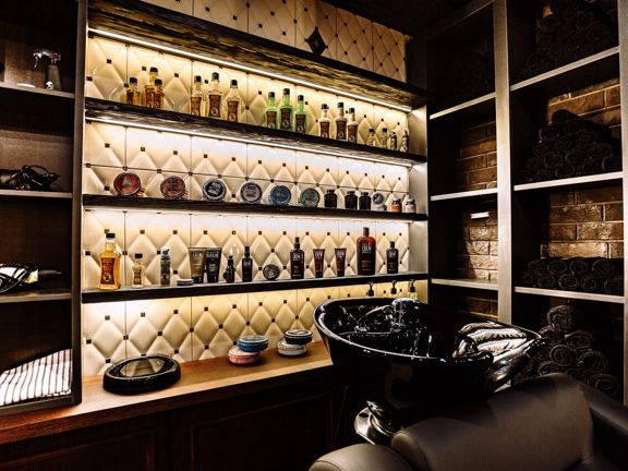 Brothers Barber, интерьер