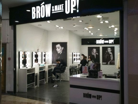 Brow & Make Up!, интерьер