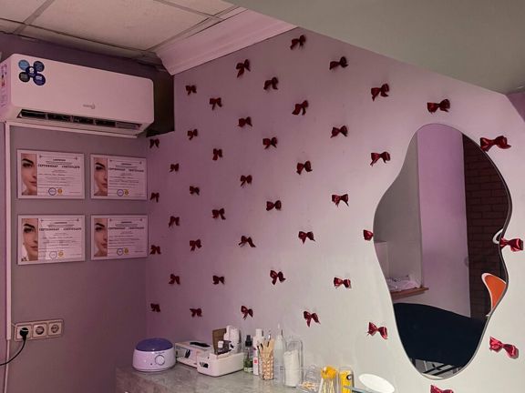 Brow&Nails Lounge 🫐, интерьер