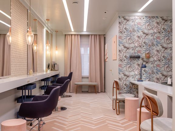 Change SPA, интерьер