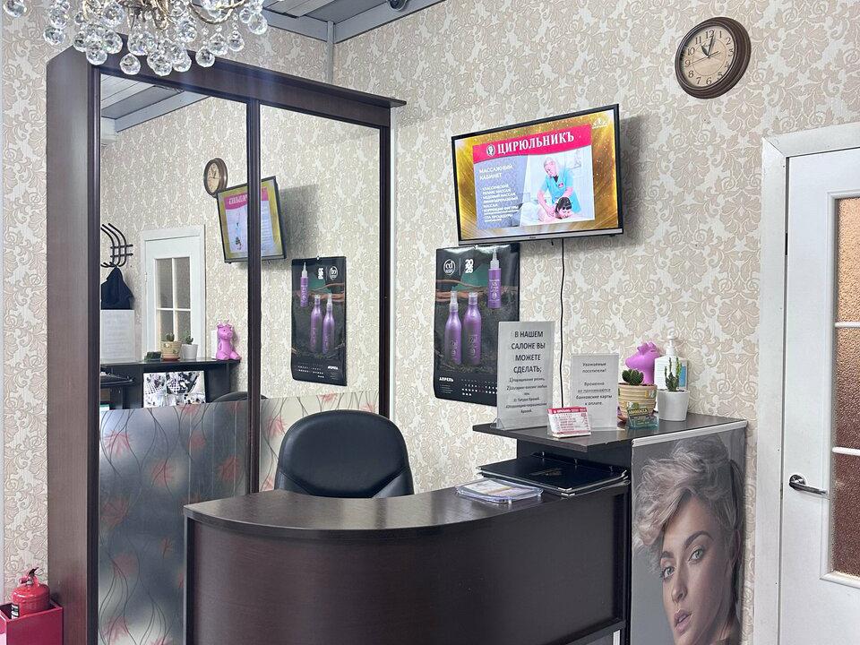 Цирюльникъ, интерьер