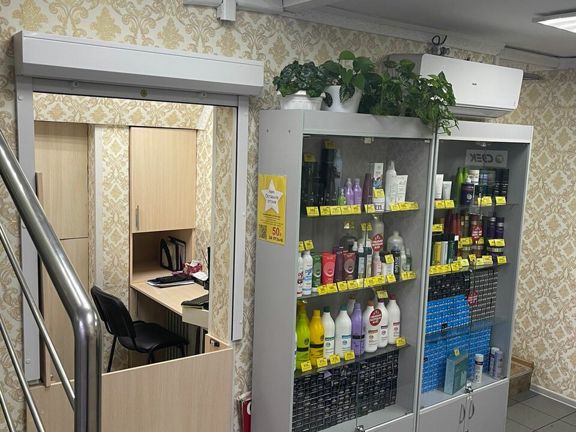 Цирюльникъ, интерьер