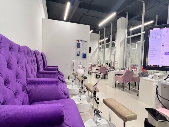 City Nails, интерьер