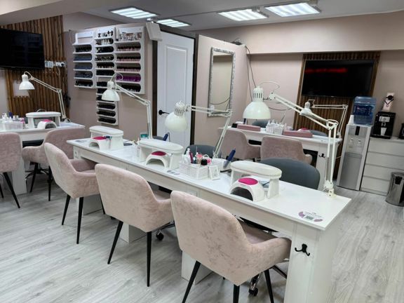 City Nails, интерьер