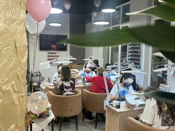 City Nails, интерьер