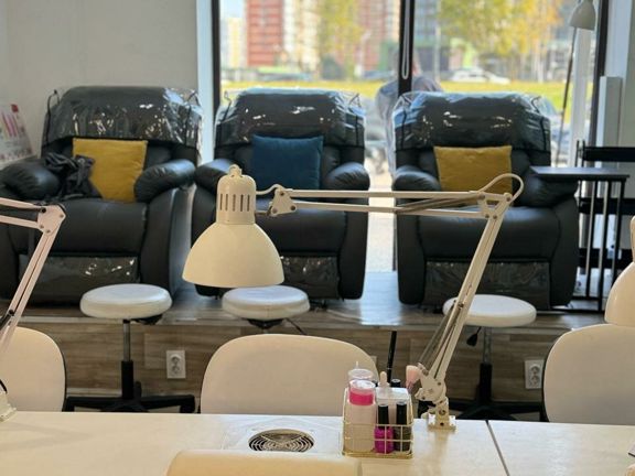 City Nails, интерьер