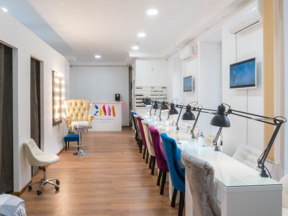 City Nails, интерьер