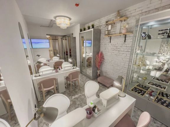 City Nails, интерьер