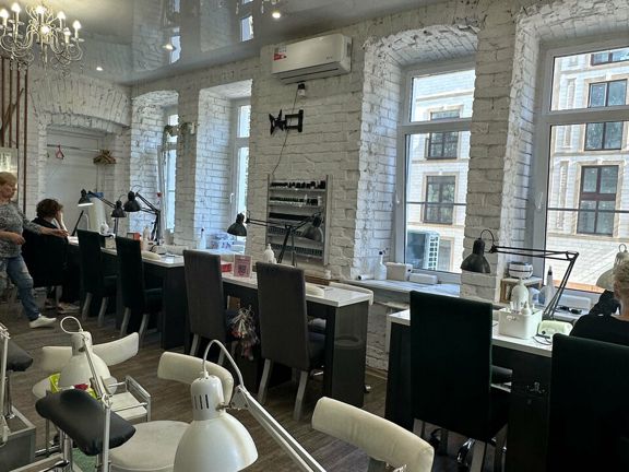 City Nails, интерьер