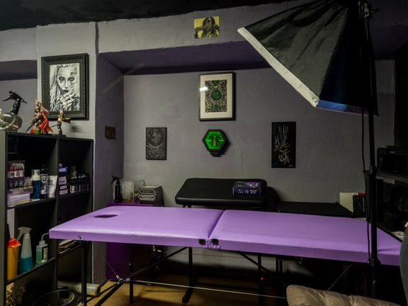 Cranium tattoo, интерьер