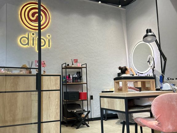 Dipi, интерьер