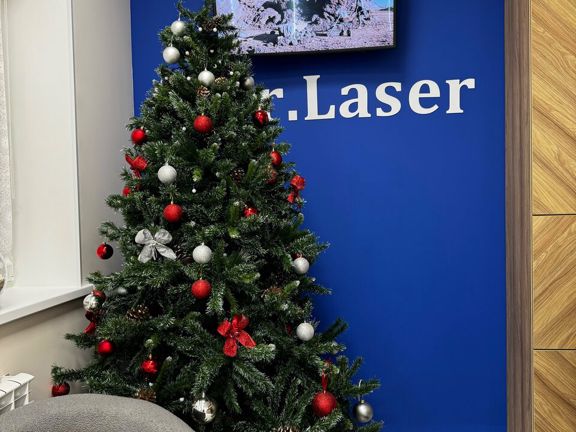 Dr. Laser, интерьер