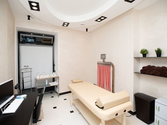 Dr. Makhanov Lab, интерьер