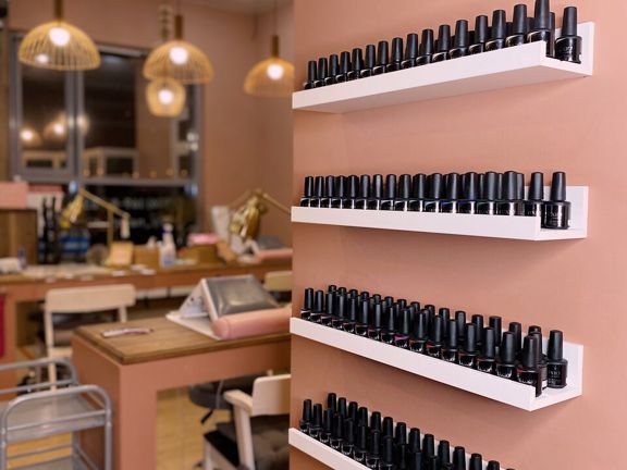 Elly Nails, интерьер