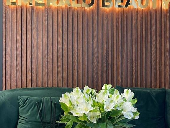 Emerald Beauty, интерьер