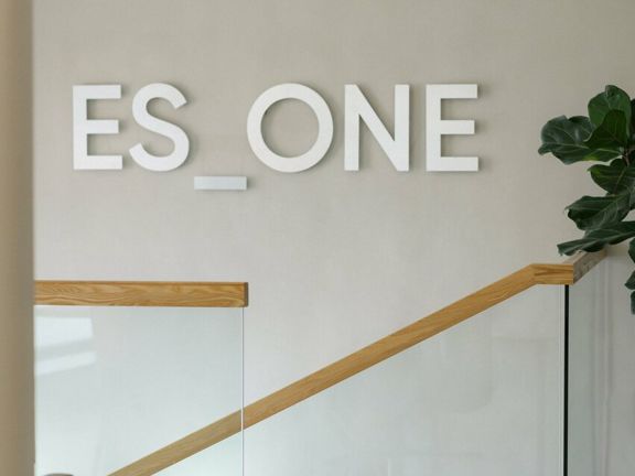Es_one, интерьер