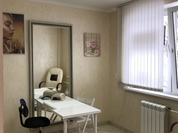 Establishment, интерьер