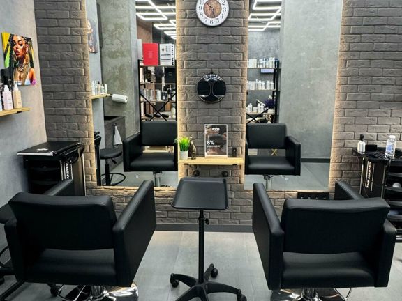 Эва, интерьер