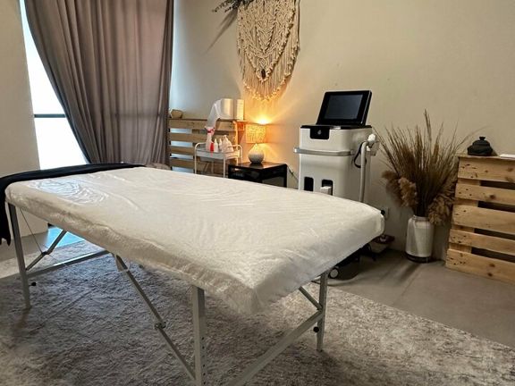 Face Massage, интерьер