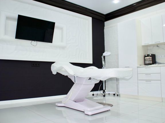 Facelifting, интерьер
