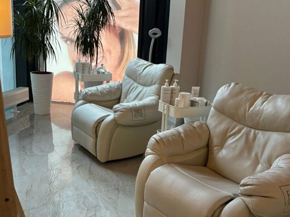 FaceRoom, интерьер
