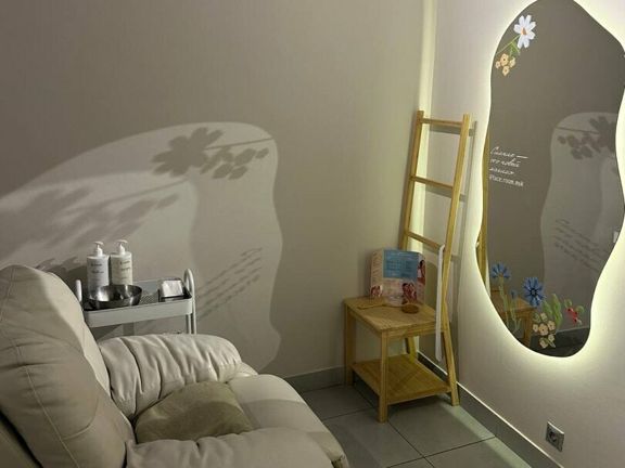 FaceRoom, интерьер