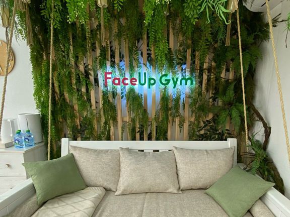 FaceUp Gym, интерьер