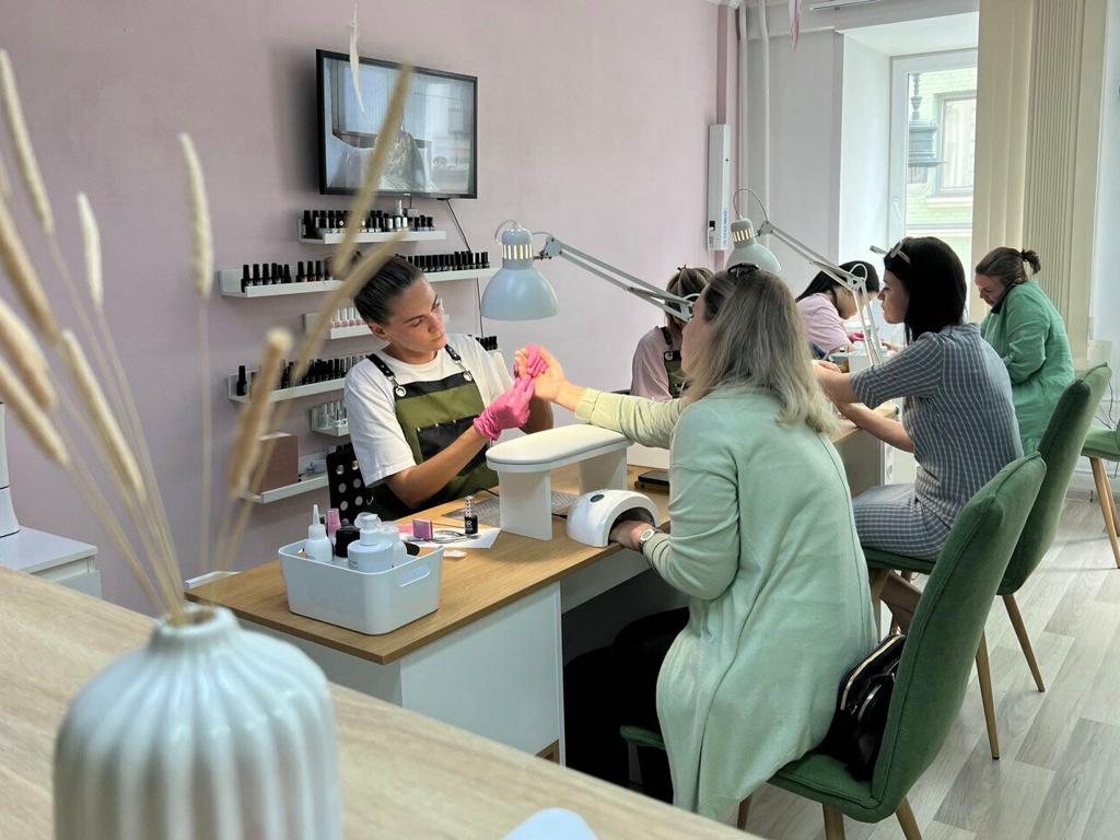 Flamingo Nail Studio, интерьер