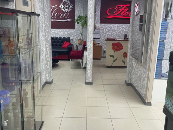 Flora, интерьер