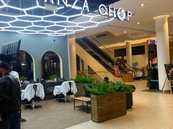 Ganza Chop, интерьер